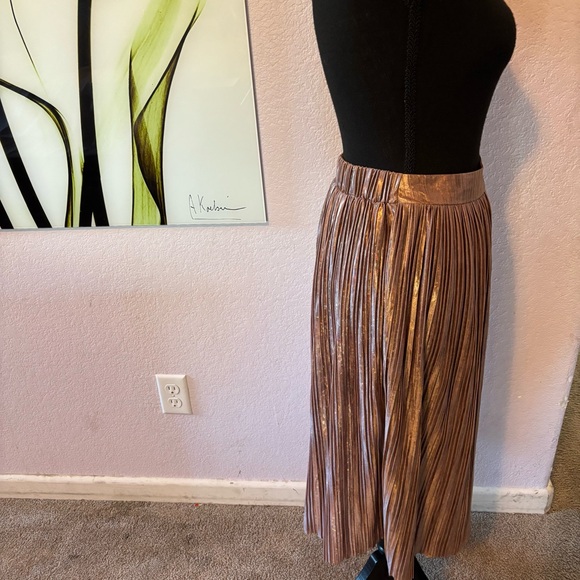 New skirt size XS - Picture 4 of 7
